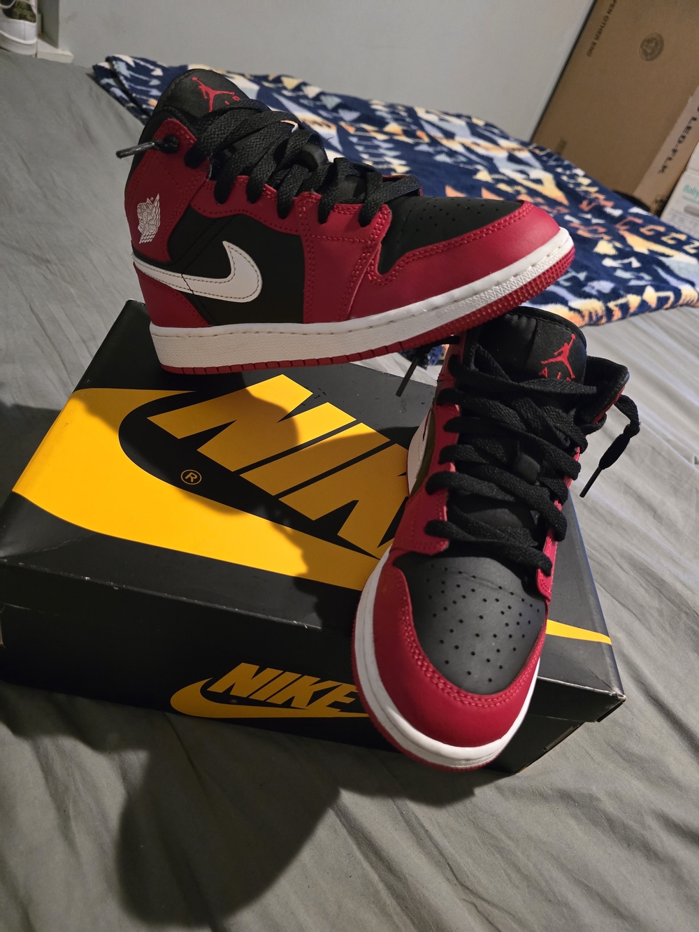 Nike Air Jordan 1 Mid Shoes Black Gym Red White DQ8426-061 Men's Size 4.5Y LkNw